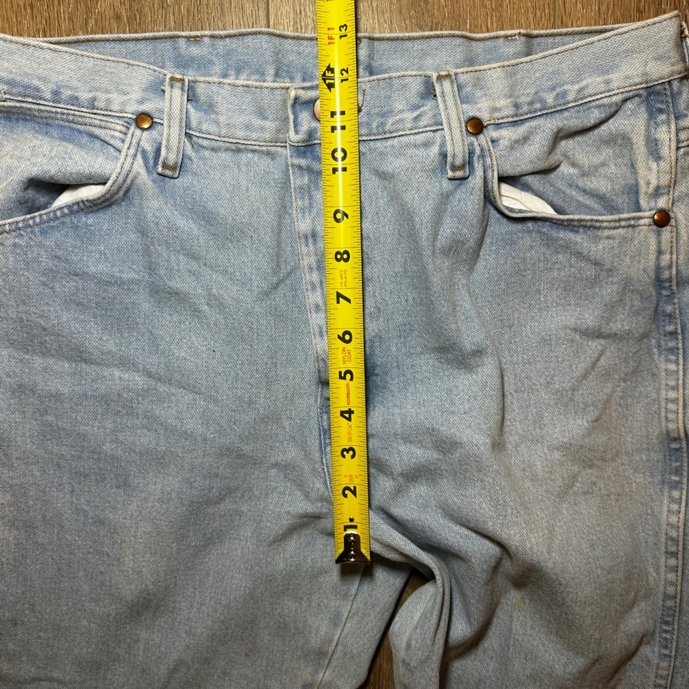 Wrangler Cowboy Cut Straight Fit Mens Jeans Light Wash Blue Cotton Denim 36x32 - Picture 7 of 9